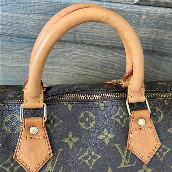 Monogram Speedy 30
Date code: VI1921(Year 1991)
Made in France - Picture 2 of 15